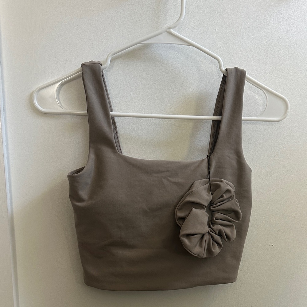 Abercrombie YPB Sports bra with Hair Scrunchie